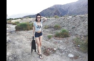 πορνό σεξ Ένα κορίτσι με ουλή φέρνει τον εαυτό της σε οργασμό