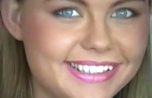 πορνό σεξ Υπερενθουσιασμένος σύζυγος πατήσαμε τη γυναίκα του με καρκίνο ακριβώς στην κουζίνα