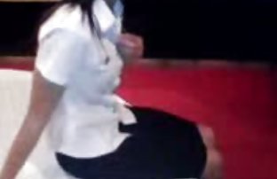 πορνό σεξ Το μωρό γαμήθηκε στον κώλο για πρώτη φορά και ήταν οδυνηρό.