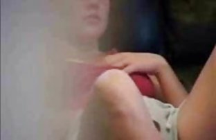 πορνό σεξ Ζουμερό μωρό χαϊδεύει απαλά το λουρί του σκύλου