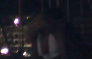 πορνό σεξ Η Σόφι voluptuously χαϊδεύει τα δάχτυλά της ενθουσιασμένοι