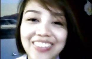 πορνό σεξ Τατουάζ Περιστέρι φέρνει τον εαυτό του σε οργασμό με το χέρι του