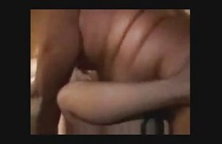 πορνό σεξ Ένα μαυρισμένο κορίτσι έδωσε το αιδοίο της