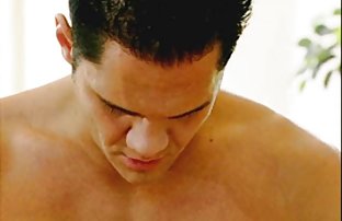 πορνό σεξ Νέγρα γυναίκα έχει τη διασκέδαση με διαφορετικά ερωτικά παιχνίδια