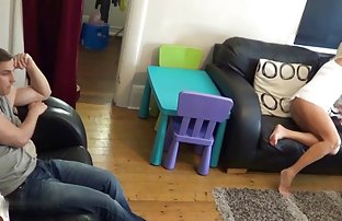 πορνό σεξ Το Μιλάν κάνει πλάκα στο μπάνιο και το δείχνει σε μια κουβεντούλα