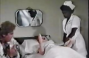 πορνό σεξ Devka δαχτύλιασμα καλόγρια άνθρωπος τατουάζ πόδια