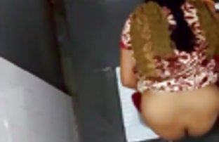 πορνό σεξ Busty γυναίκα αυνανίστηκε από το πουλί ενός μηχανικού