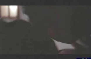 πορνό σεξ Συναρπαστικά σόλο γοητευτικά ψίχουλα στο μπάνιο