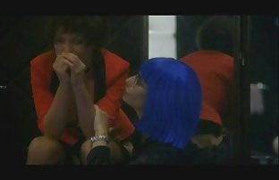 πορνό σεξ Λατίνα έκσταση με άσπρα μαλλιά έδειξε το χτύπημα της