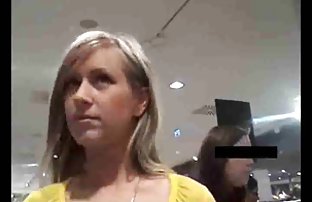 πορνό σεξ Φαλακρός γίγαντας βάλει κορίτσι σε τεράστιο πουλί