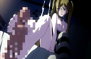 πορνό σεξ Νεαρή μελαχρινή προσπαθεί να ντυθεί στα αποδυτήρια του καταστήματος