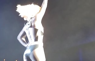 πορνό σεξ Οι τουρίστες κρύφτηκαν σε μια σπηλιά για να μεθήσουν