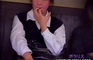 πορνό σεξ Ενώ ο σύζυγος κοιμόταν, η σύζυγος αποκαλούσε έναν φίλο για σεξ.