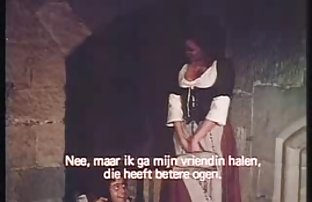 πορνό σεξ Κορίτσι με εκπληκτική φιγούρα, μπροστά από την κάμερα