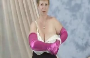 πορνό σεξ Η μαμά παίζει με μικρά παιδιά