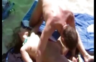 πορνό σεξ Αρχάριος μοντέλο μαθαίνει να ποζάρει ερωτικά