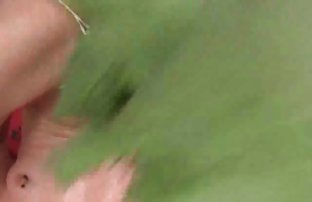 πορνό σεξ Το ρύγχος Nastya χάλια το αγόρι της πηδάει μπροστά από την κάμερα