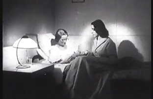 πορνό σεξ Η νεαρή ξανθιά δεν μπορούσε να αρνηθεί τον παππού