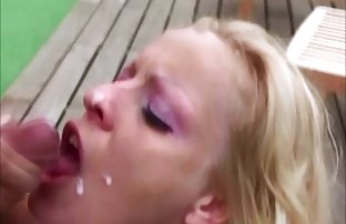 πορνό σεξ Πλύσιμο στα κορίτσια ντους δεν παρατηρήσετε την κρυφή κάμερα στη γωνία